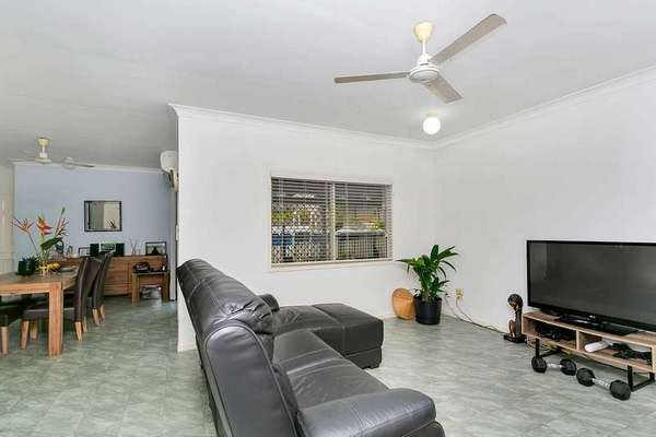 17 Fairley Street, Redlynch - Thumbnail 7