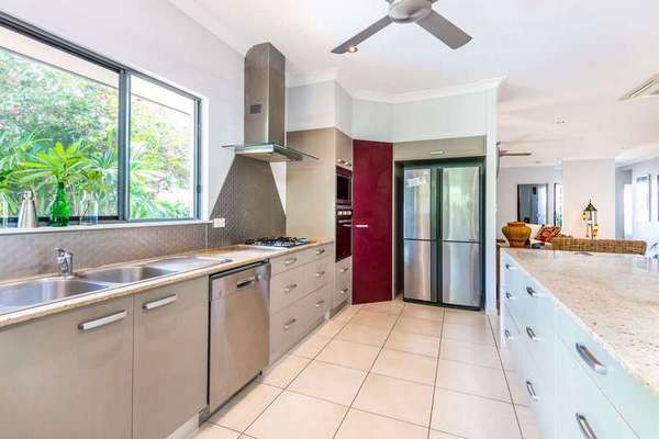 30 Tyrconnell Cr, Redlynch - Thumbnail 5