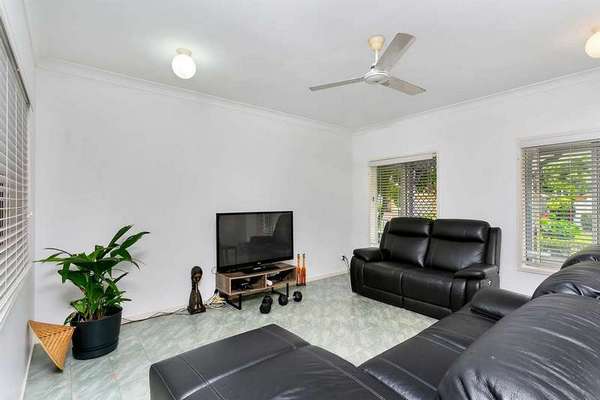 17 Fairley Street, Redlynch - Thumbnail 6