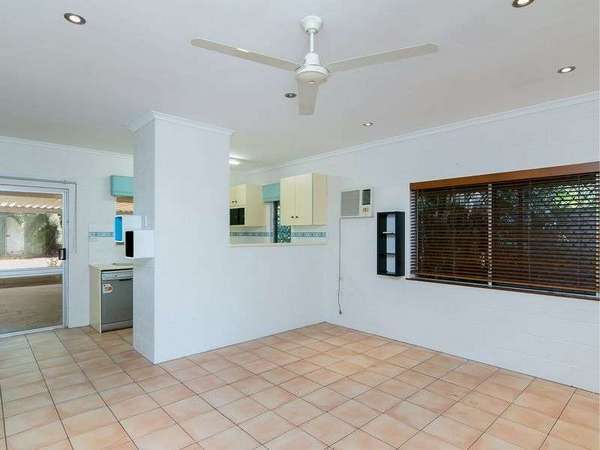 43 Impey Street, Caravonica - Thumbnail 4