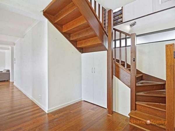 210 Greenslopes St, Edge Hill - Thumbnail 7