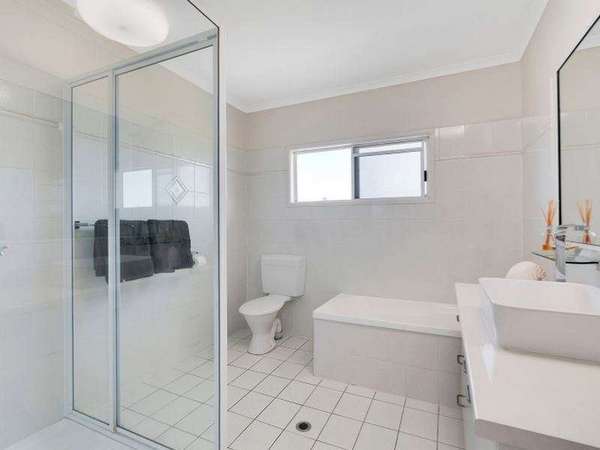 15 Toona Tce, Redlynch - Thumbnail 8