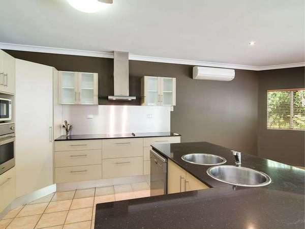 18 Jak Gee Street, Redlynch - Thumbnail 2