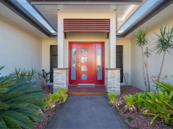 10 Heritage Street South, Redlynch - Thumbnail 2