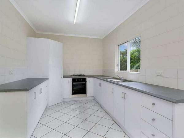 17 Ebony St, Redlynch - Thumbnail 3