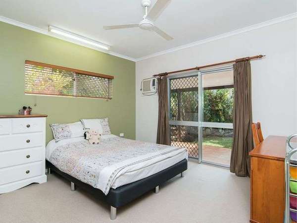 20 Tallow Wood Close, Redlynch - Thumbnail 8