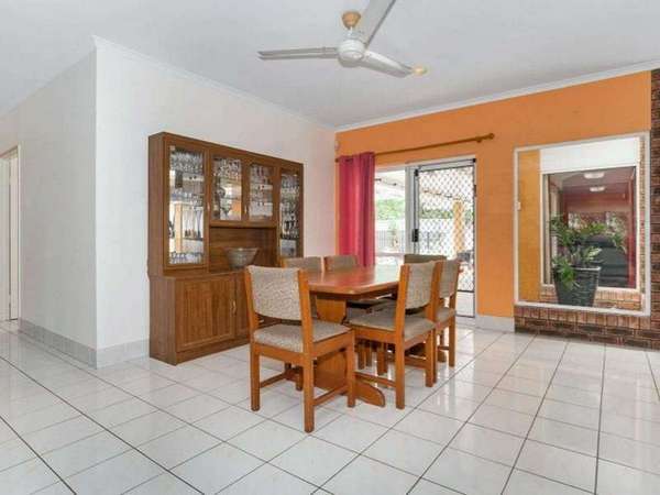 4 Harwood Close, Brinsmead - Thumbnail 2