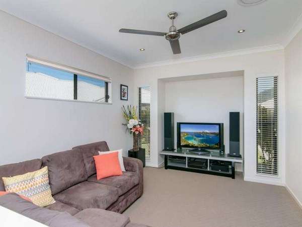 5 Botany Avenue, Redlynch - Thumbnail 4