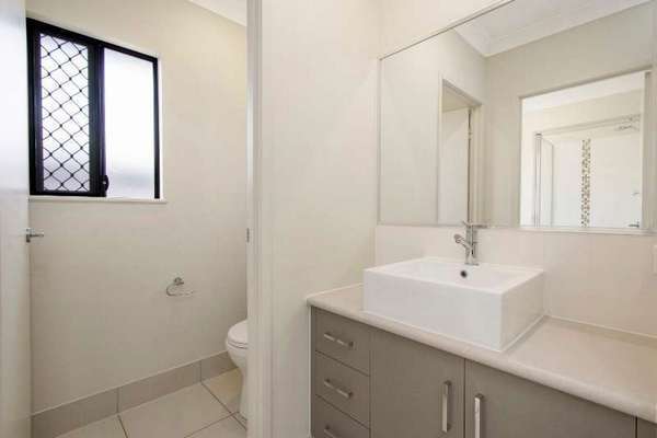 33 Hodkinson St, Redlynch - Thumbnail 5