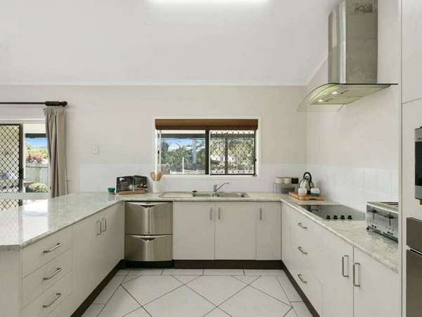 8 Kamala St, Redlynch - Thumbnail 2