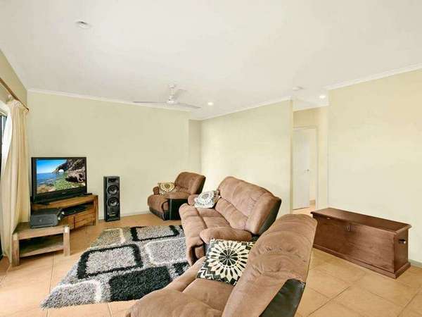 12 Goldberg Close, White Rock - Thumbnail 3