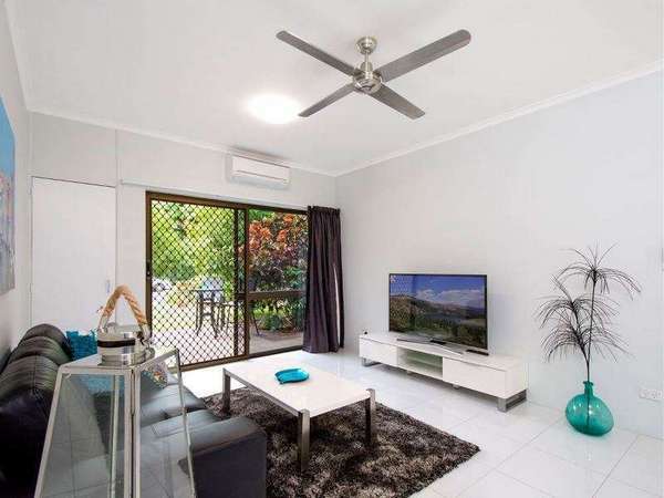 19/21-31 Poinciana Street, Holloways Beach - Thumbnail 8
