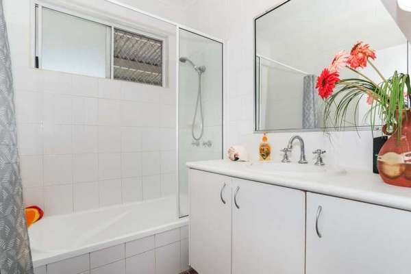 2 Conlan Close, Manoora - Thumbnail 8