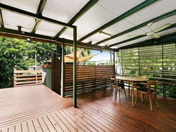 65 Scott St, Bungalow - Thumbnail 3