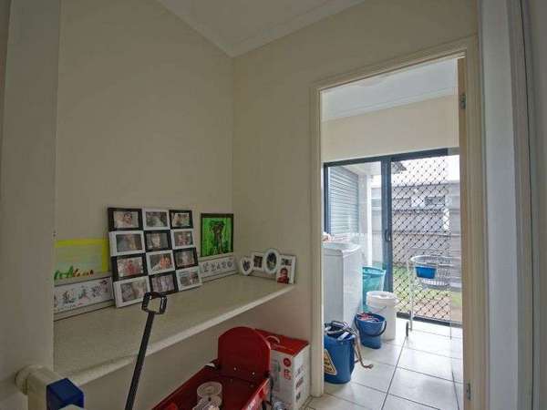 40 Slipper Street, Edmonton - Thumbnail 5