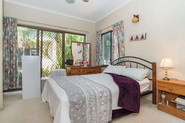 33/21-31 Poinciana Street, Holloways Beach - Thumbnail 8