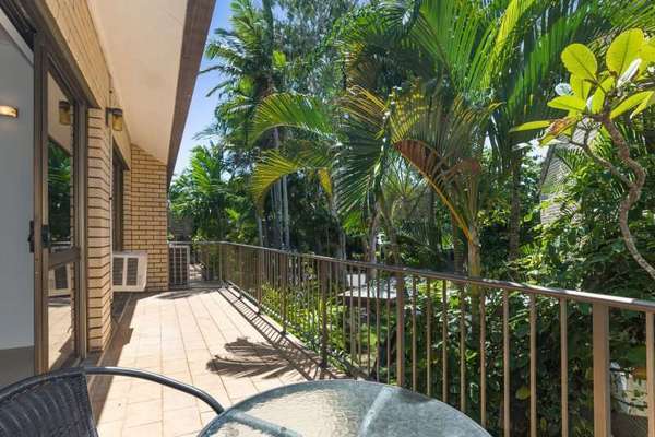 4/21-31 Poinciana Street, Holloways Beach - Thumbnail 3