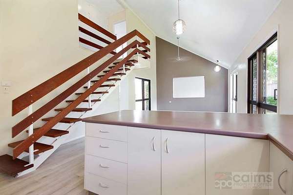 3/8 Carnation Drive, Mooroobool - Thumbnail 2