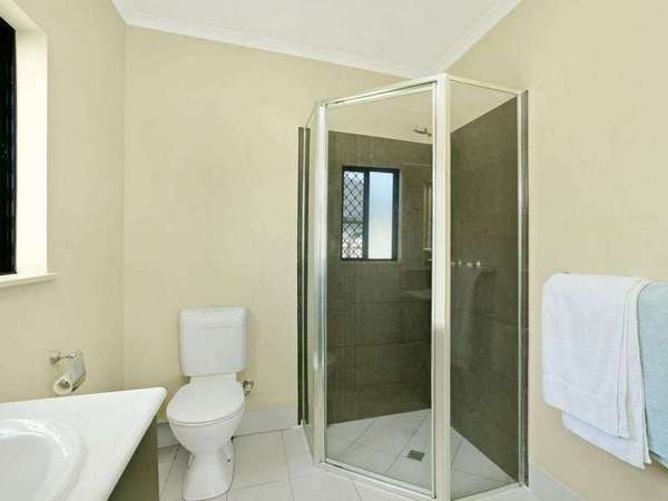 12 Goldberg Close, White Rock - Thumbnail 5