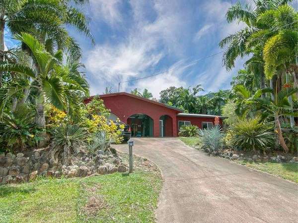 13 Ethel Close, Redlynch - Thumbnail 2