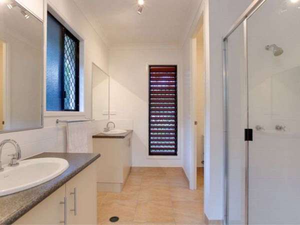 32 Huntley Crescent, Redlynch - Thumbnail 8