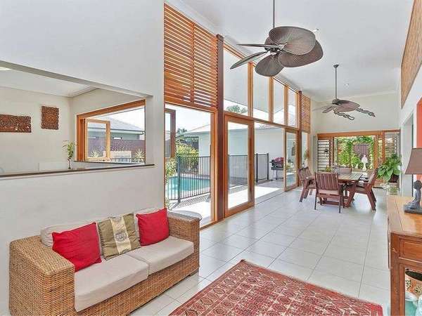 15 Ashwood Circuit, Smithfield - Thumbnail 2