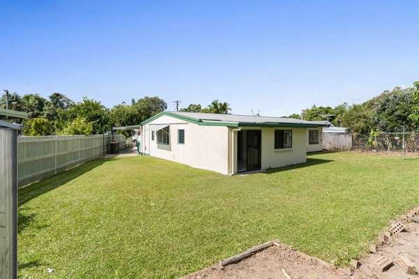 14 Conlan Close, Manoora - Thumbnail 3