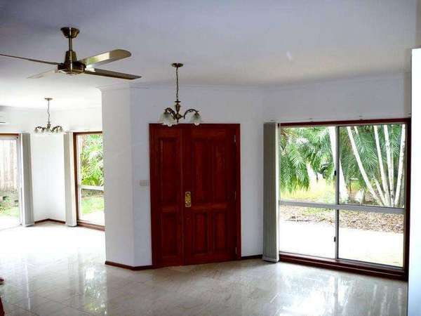 9 Baway Close, Caravonica - Thumbnail 3