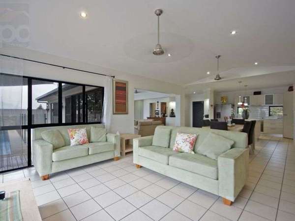 38 Gavin Hamilton Close, Redlynch - Thumbnail 6