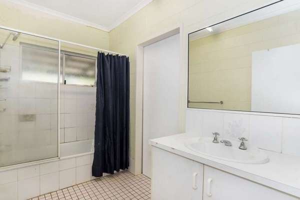 49 Michealangelo Drive, Redlynch - Thumbnail 6