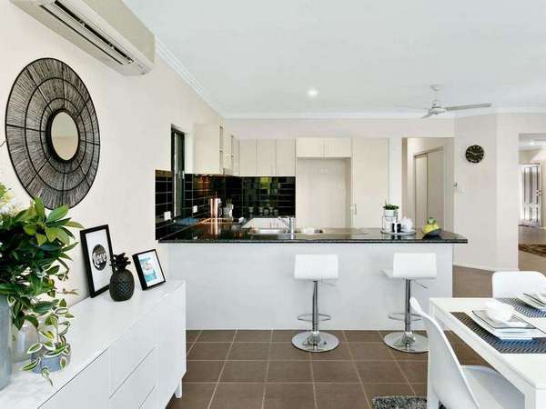 3 Ellestree Cl, Redlynch - Thumbnail 3