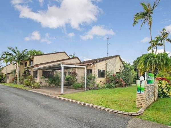 20/21-31 Poinciana Street, Holloways Beach - Thumbnail 3