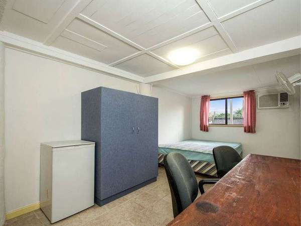 102 Martyn Street, Parramatta Park - Thumbnail 7