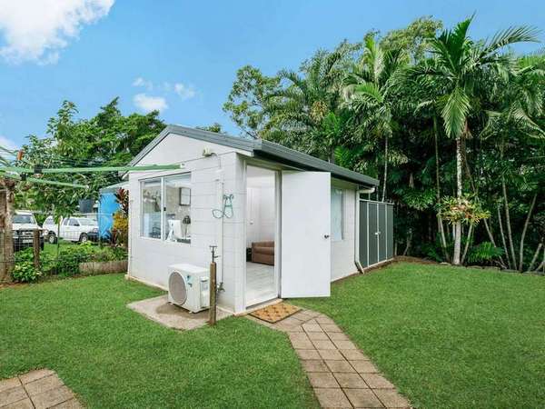 9 Damson Drive, Redlynch - Thumbnail 8