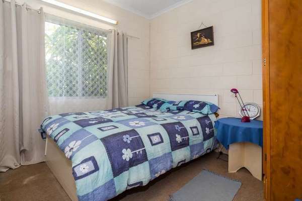 94 Baronia Crescent, Holloways Beach - Thumbnail 8