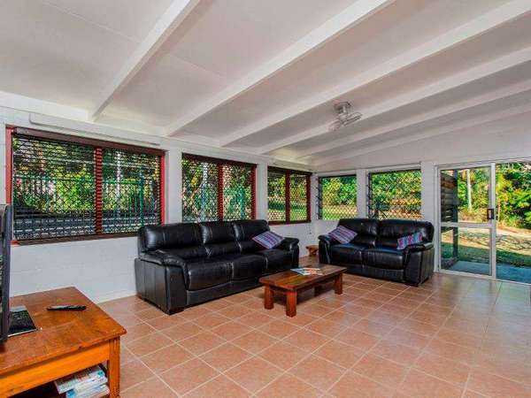 24-26 Buckley Street, Yorkeys Knob - Thumbnail 2