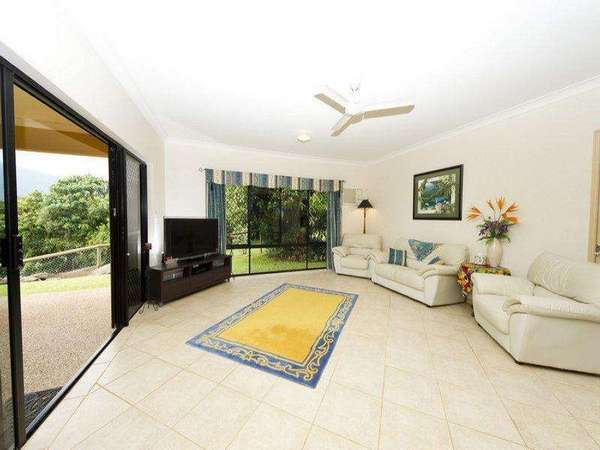 30 Chirio Drive, Redlynch - Thumbnail 3