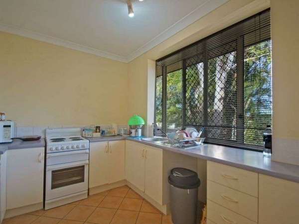 1/6 Hedley Close, Redlynch - Thumbnail 2