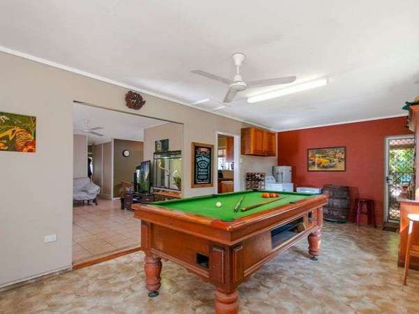 15 Bouganvillea Street, Holloways Beach - Thumbnail 4