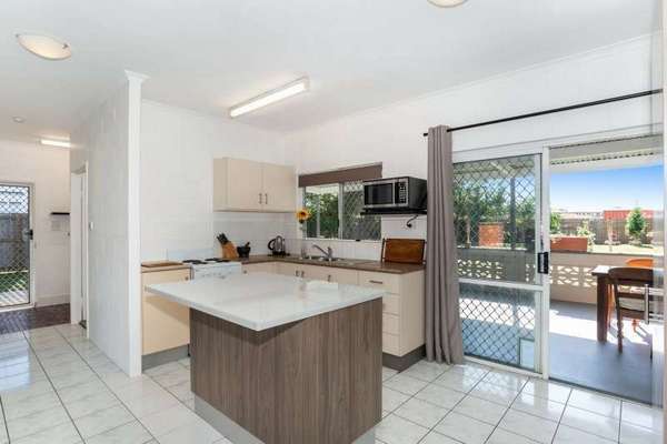 2 Conlan Close, Manoora - Thumbnail 7
