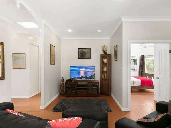 2 Mangosteen Close, Smithfield - Thumbnail 6