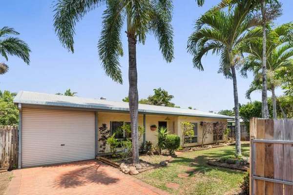 49 Michealangelo Drive, Redlynch - Thumbnail 2