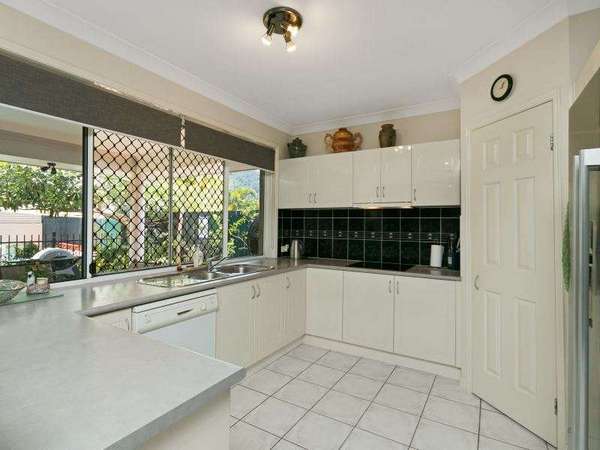 22 Fairley St, Redlynch - Thumbnail 3