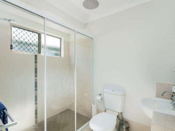 53 Larsen Rd, Redlynch - Thumbnail 8