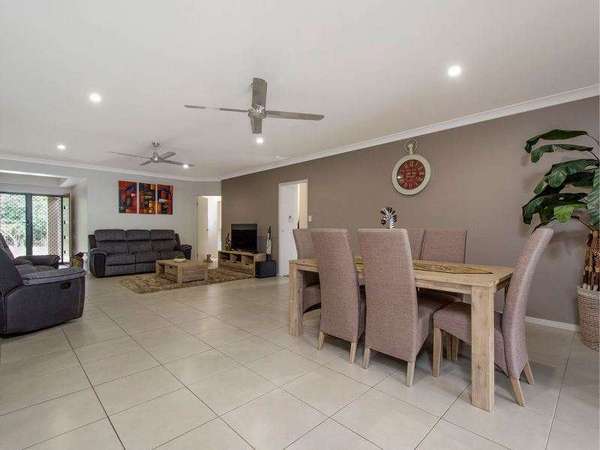 17 Kehone Street, Redlynch - Thumbnail 4
