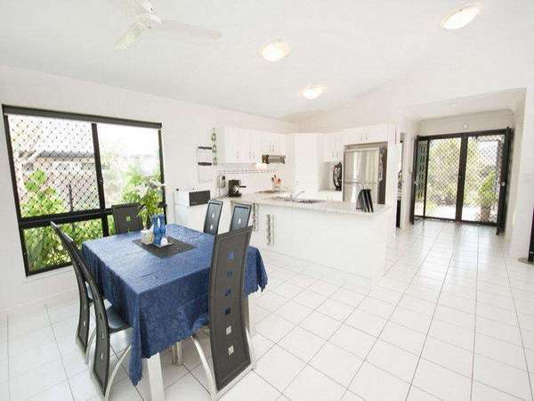 16 Heritage South Street, Redlynch - Thumbnail 5