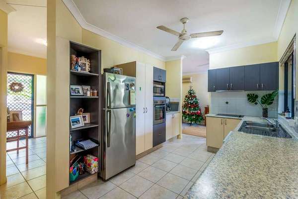 17 Bulba Street, Caravonica - Thumbnail 4