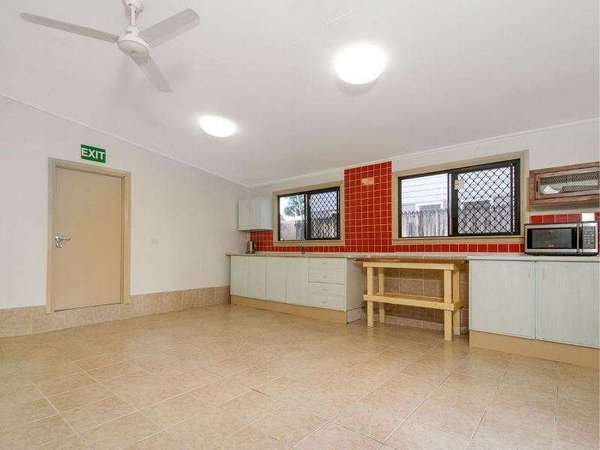 102 Martyn Street, Parramatta Park - Thumbnail 8