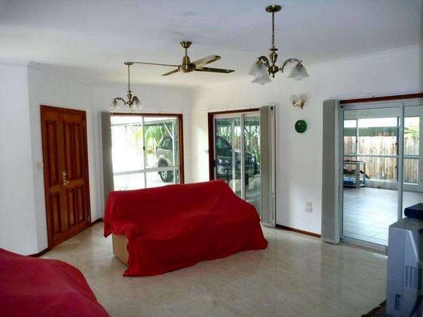 9 Baway Close, Caravonica - Thumbnail 4