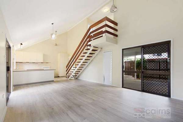 3/8 Carnation Drive, Mooroobool - Thumbnail 4